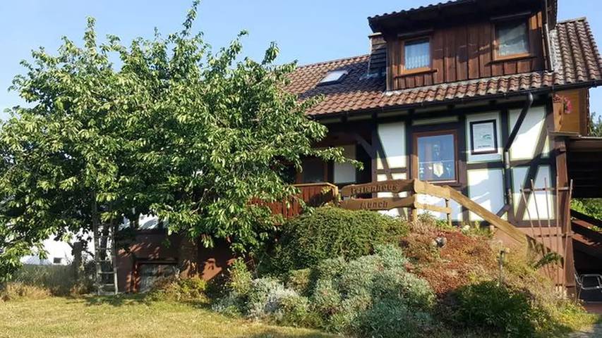 Ferienwohnung für 6 Personen, mit Garten