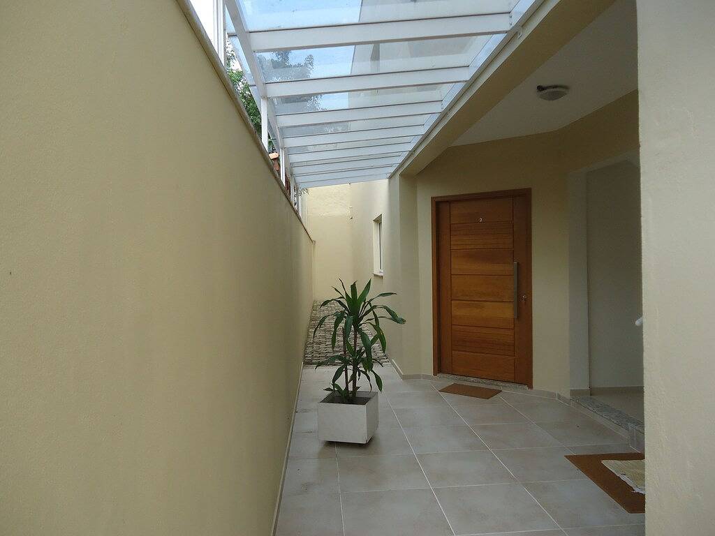 Ganze Wohnung, Komfortable Zimmer nur 50 Meter vom Strand entfernt. in Ubatuba, Região Metropolitana do Vale do Paraíba e Litoral Norte