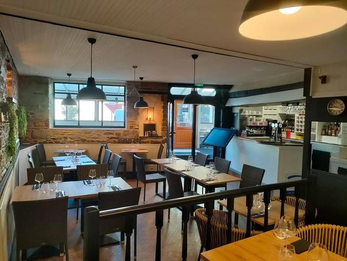 Hôtel pour 2 personnes, avec terrasse dans Office De Tourisme De Saint Cast Le Guildo - 2