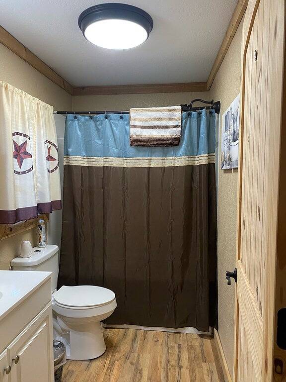 Cozy one bedroom cabin with lake view in Toledo Bend Reservoir