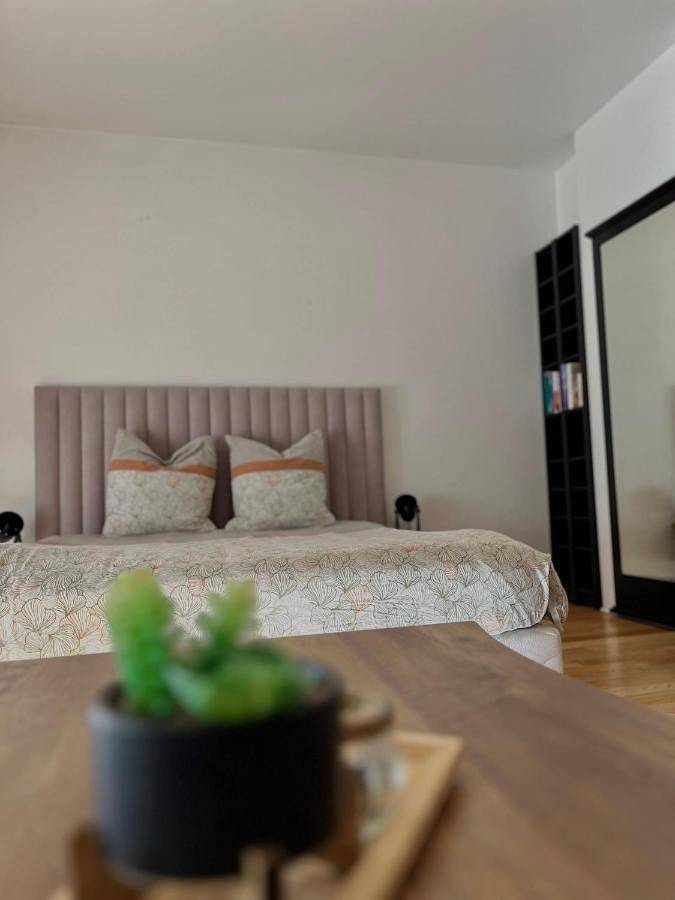 Appartement entier, Appartement 12 min Paris - Parking Privé Gratuit - Wifi - Netflix - Balcon in Enghien-les-Bains, Val-d'Oise