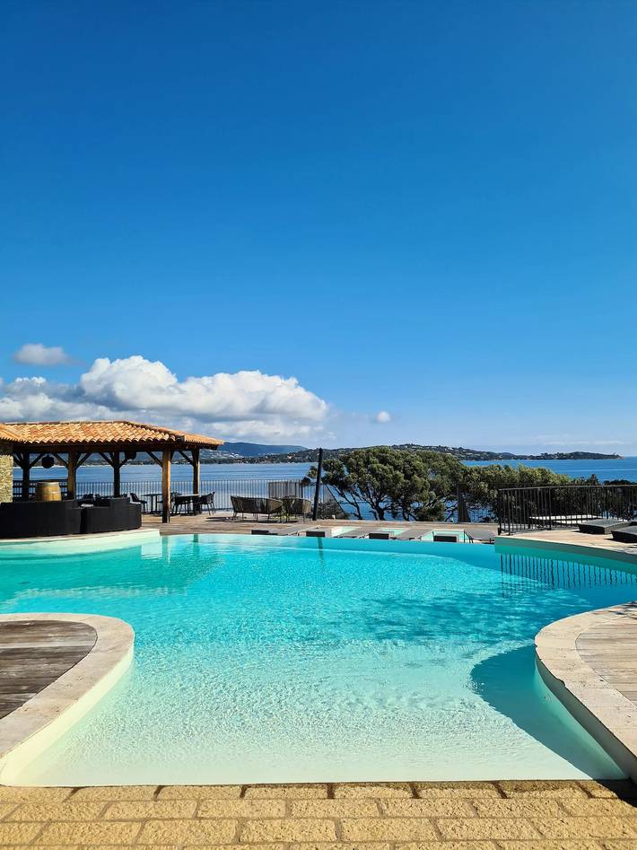 Ferienhaus für 2 Personen, mit Terrasse und Ausblick in Porto-Vecchio