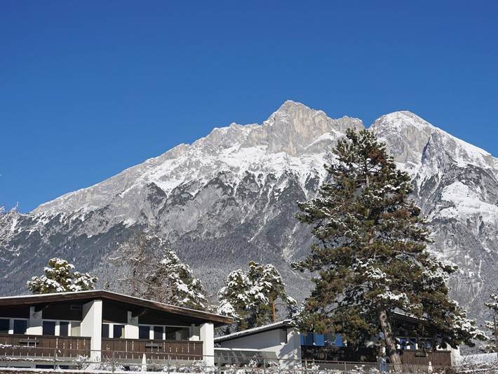 Ferienhaus für 4 Personen, mit Garten und Ausblick sowie Sauna in Tirol