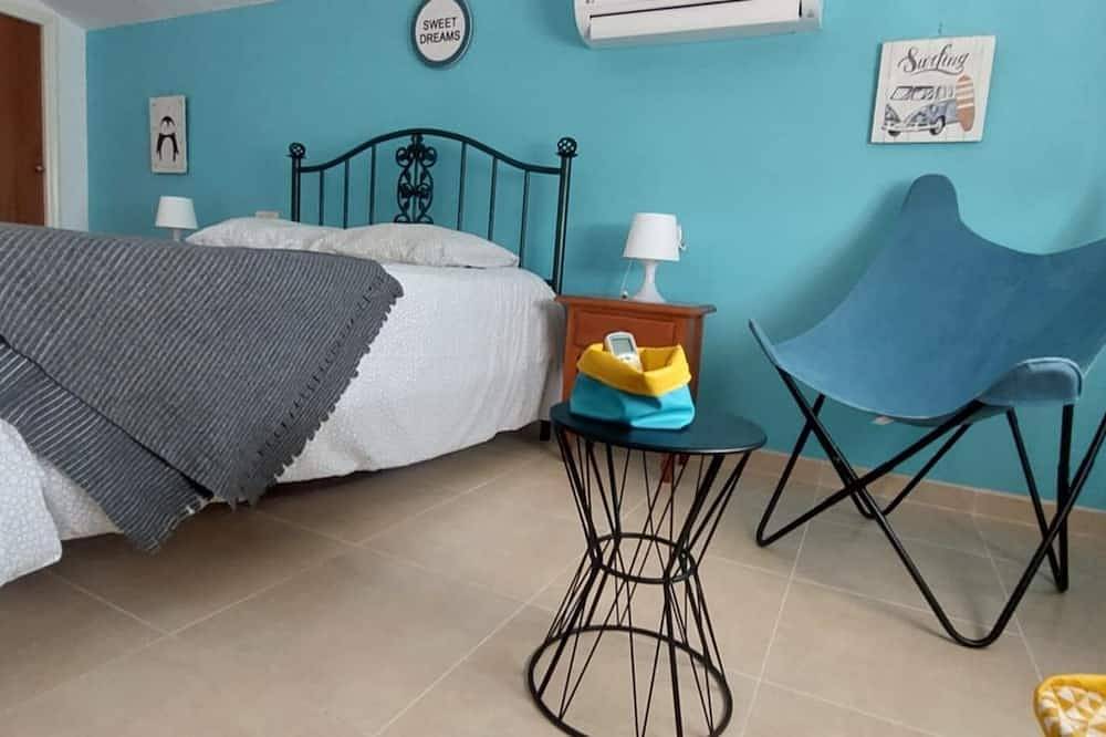 Villa with Private Pool & Hot Tub in Fortuna, Murcia Inland