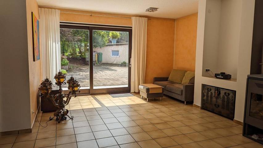 Location de vacances pour 6 personnes, avec piscine et vue ainsi que jardin et sauna dans Sankt Ingbert - 3