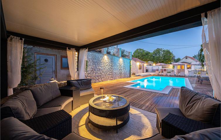 Gemütliche 1-Zimmer-Wohnung mit Pool und WLAN – der perfekte Rückzugsort! in Makarska Riviera