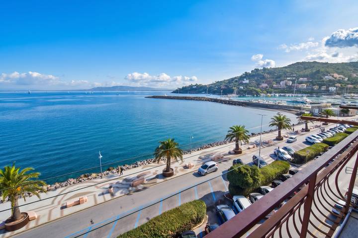 Ganze Wohnung, Wohnung mit Balkon in Porto Santo Stefano 89 m² Meerblick in Porto Santo Stefano, Monte Argentario