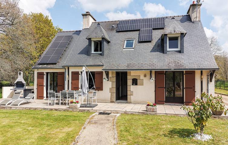 Location de vacances pour 8 personnes, avec terrasse et jardin à Riec-sur-Bélon - 2