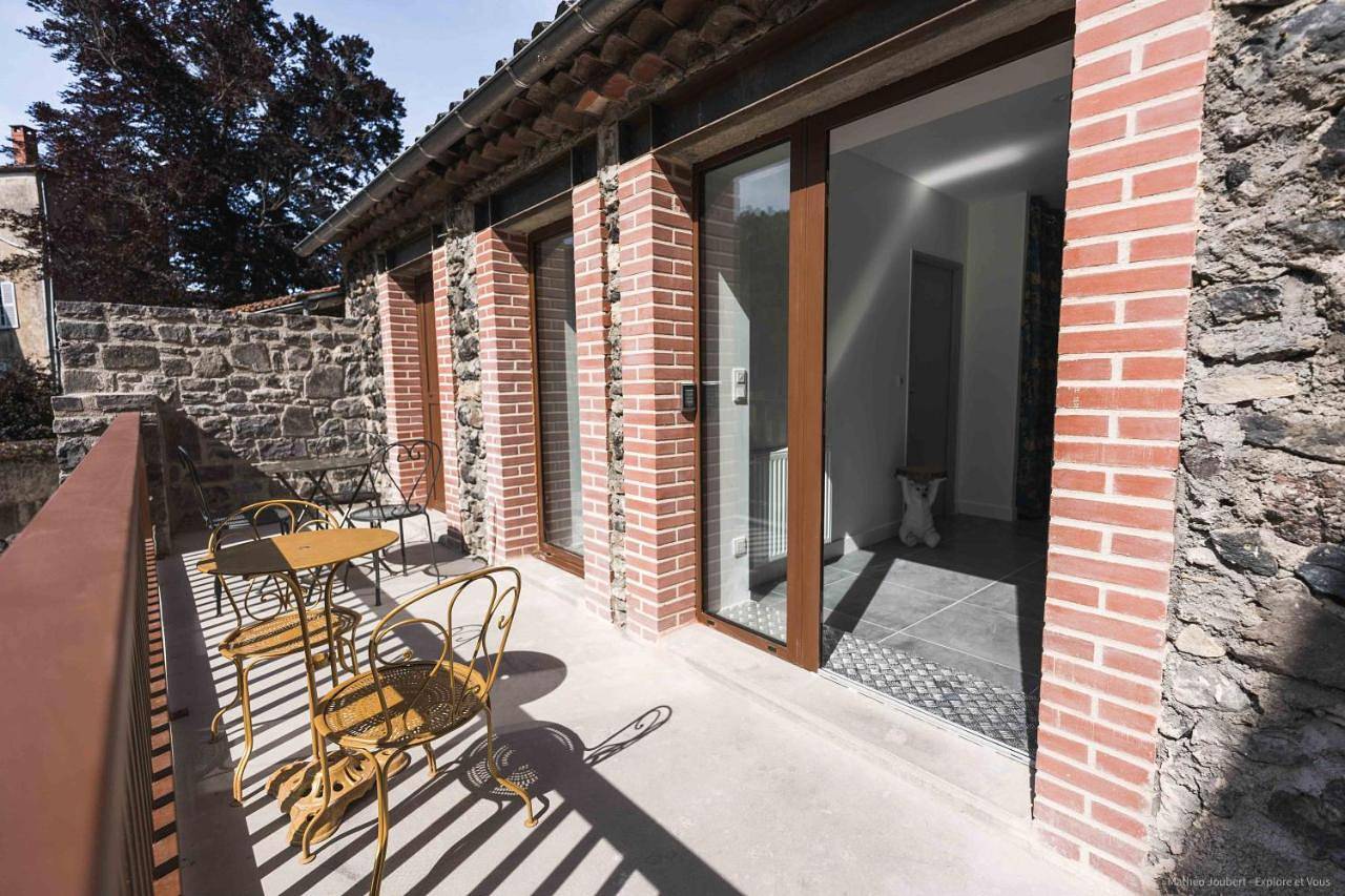 Chambres d'hôtes du Bistrot d'ici in Saint-Saturnin (Puy-de-Dôme), Parc naturel régional des Volcans d'Auvergne