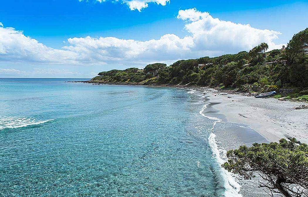 Ganze Ferienwohnung, Villa 'Alba 2D' direkt am Strand in Sas Linnas Siccas, Orosei