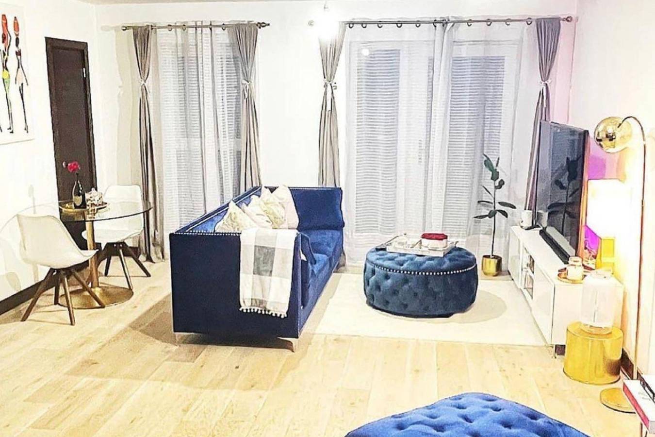 Entire holiday apartment, 1 Bed Apartment Sleeps 2 - Free Parking in Dartford, Kent