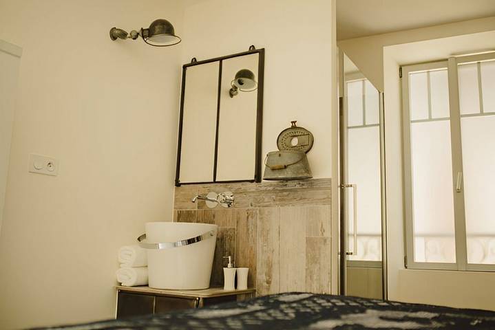 Chambre d’hôte pour 2 personnes, avec jardin et piscine sur l' Île d'Oléron - 3