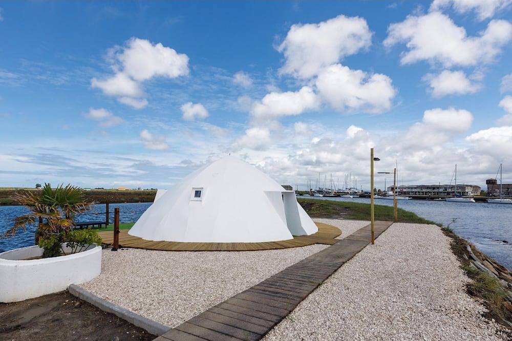 Ninho do Sal in Ria de Aveiro, Aveiro