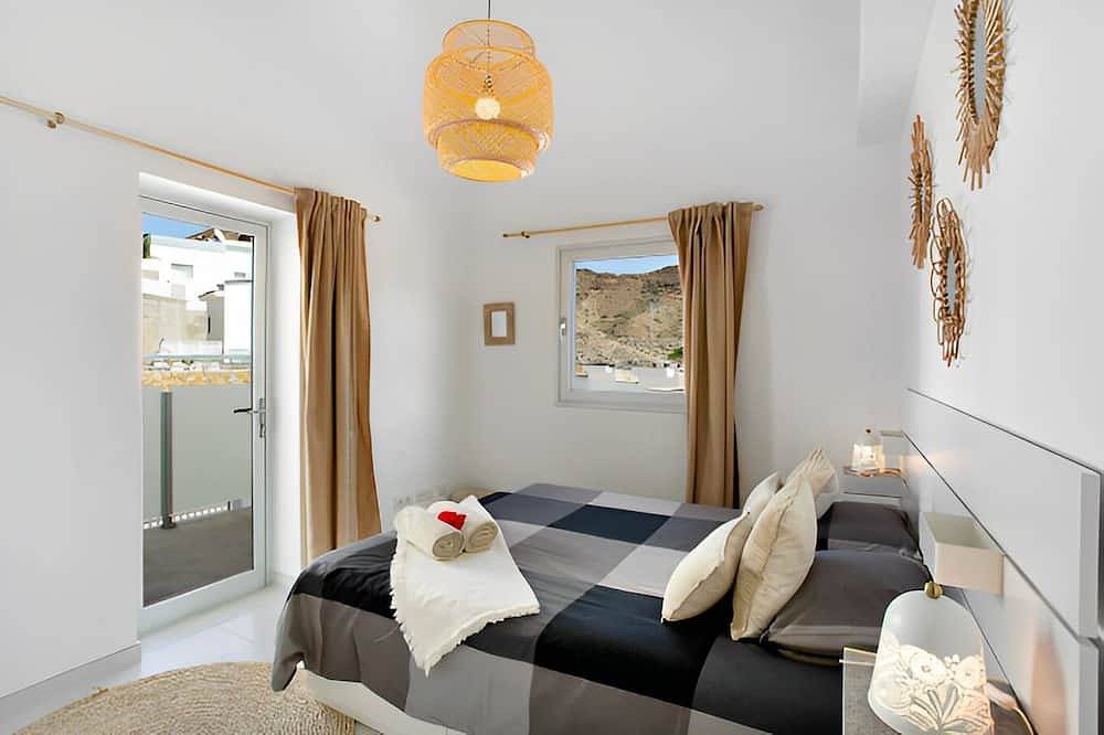 Luxury Boho Villa • Heated Pool • Rooftop • Panoramic Sea View • Amadores in Pueblo de Tauro, South Gran Canaria
