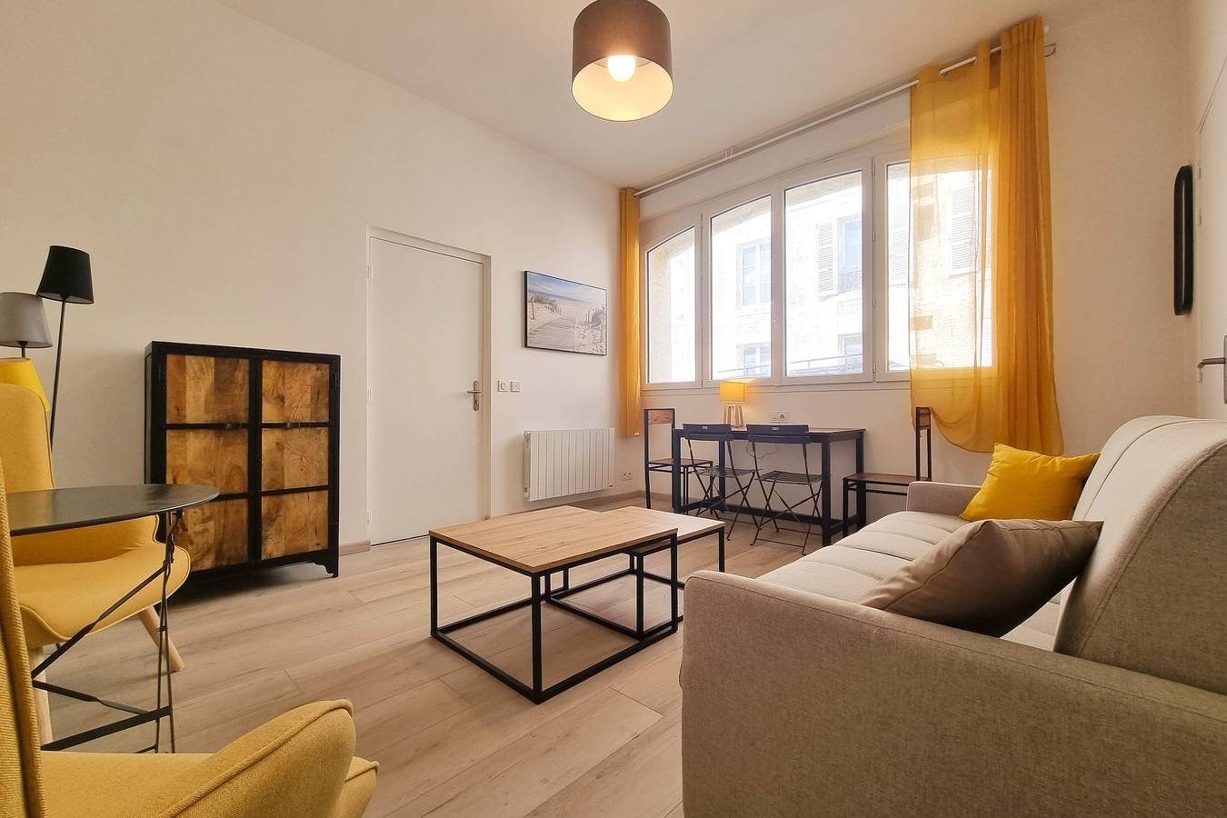 Appartement entier, ⛵ Les Petites Roches - Accès plage privé in Trouville-sur-Mer, Région de Lisieux