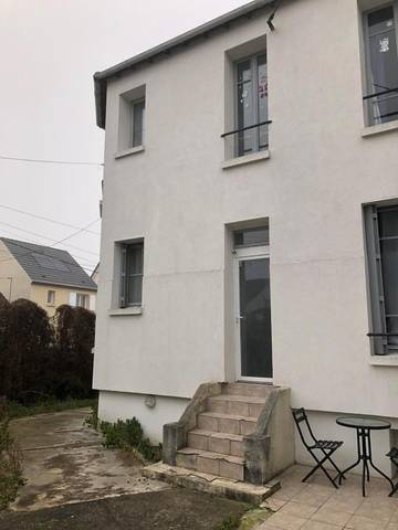 Cottage pour 8 personnes, avec terrasse et vue, animaux acceptés à Mitry-Mory