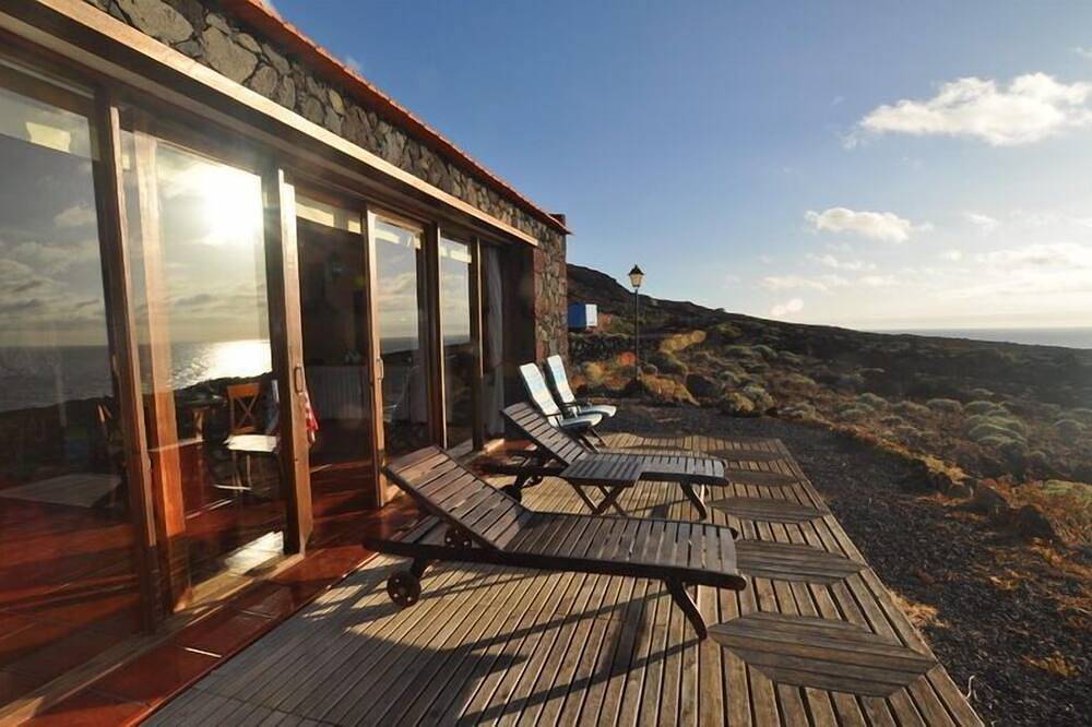 Casa terrera con espectaculares vistas al mar y con mucha tranquilidad in Valverde, El Hierro