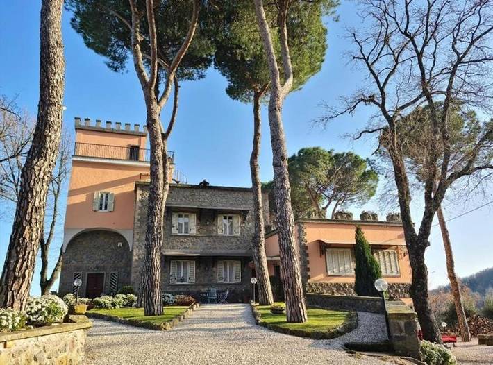 Appartamento per 5 persone, con Terrazza e Giardino nonché Panorama a Soriano nel Cimino