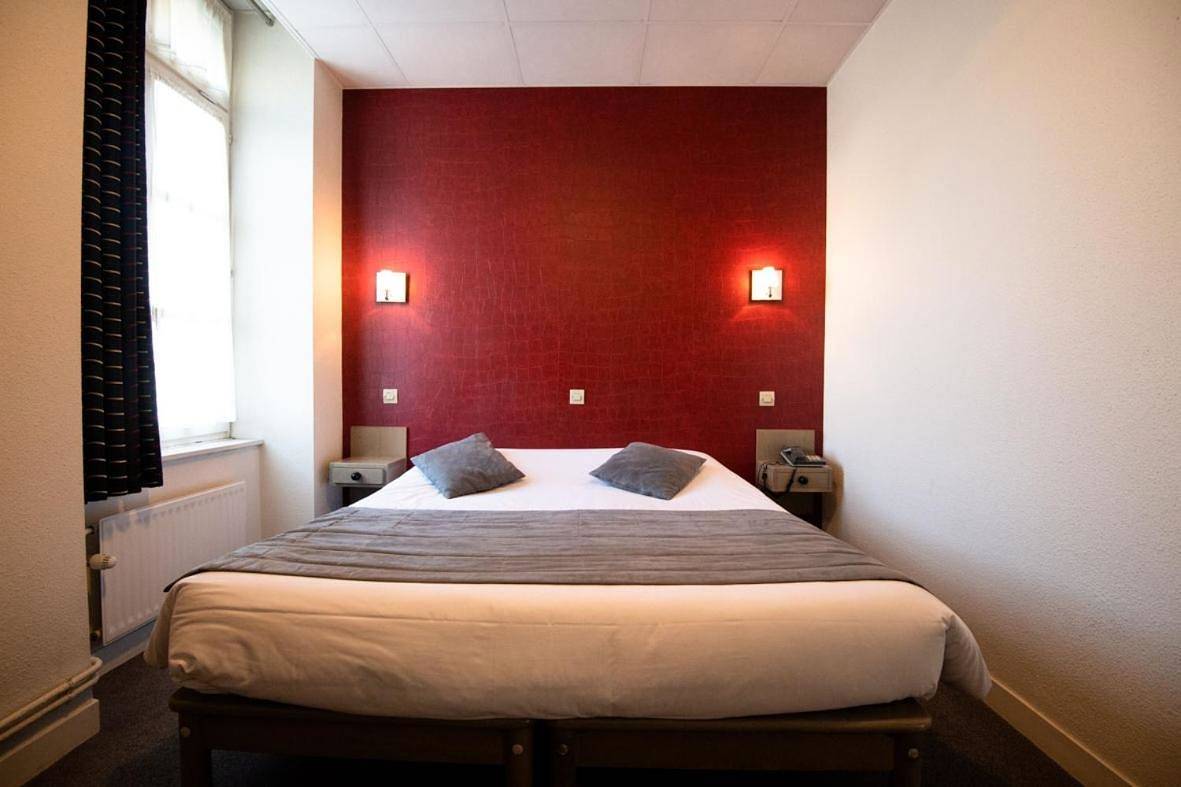 Budget Double Room in Vitré, Fougères-Vitré