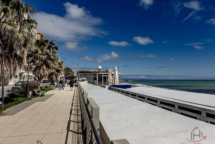 Appartamento intero, [Sea Side] Beach 2 min • Free • Smart Tv in Spiaggia libera delle Fornaci, Savona