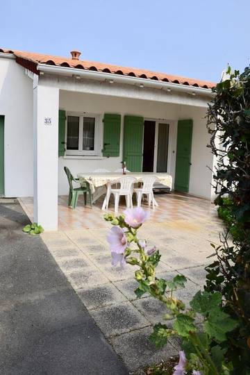 Gîte pour 5 personnes, avec terrasse et jardin, animaux acceptés dans Phare de Chassiron