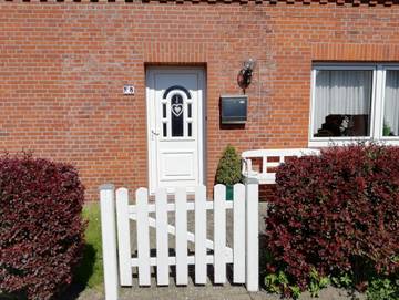 Ferienwohnung für 3 Personen, mit Terrasse, kinderfreundlich in Krummhörn