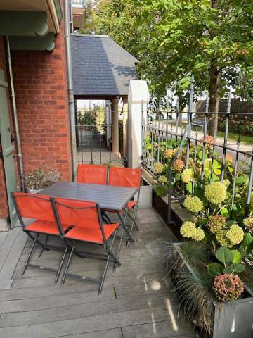 Ferienwohnung für 2 Personen, mit Balkon und Terrasse sowie Ausblick