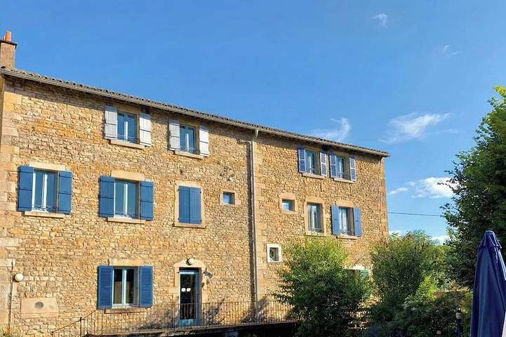 Maison de vacances pour 14 personnes, avec jardin, animaux acceptés dans Saône-et-Loire