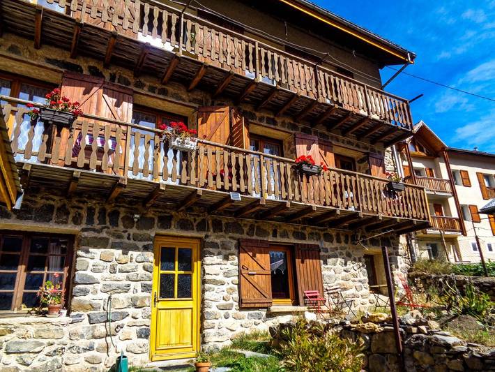 Gîte für 2 Personen, mit Terrasse
