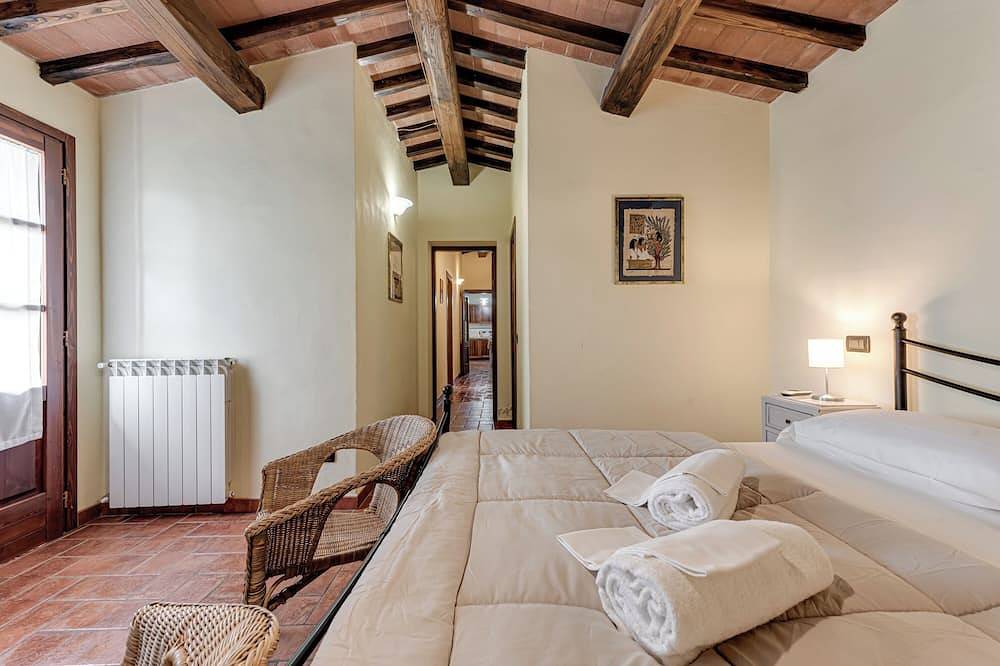 Piscina Privata -Agriturismo Fattoria La Pieve-Villa Limone , a 8 Km da Pisa in Calci, Pisa e dintorni