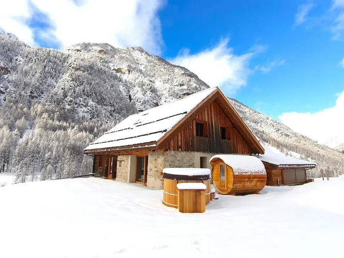 Casa rural para 14 personas, con jardín además de vistas y sauna - 1