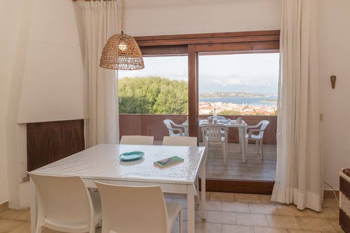 Appartamento intero, Palau Trilocale Vista Mare con giardino in Palau (villaggio), Palau (Sardegna)