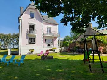 Cottage pour 10 personnes, avec balcon et jardin à Bannalec