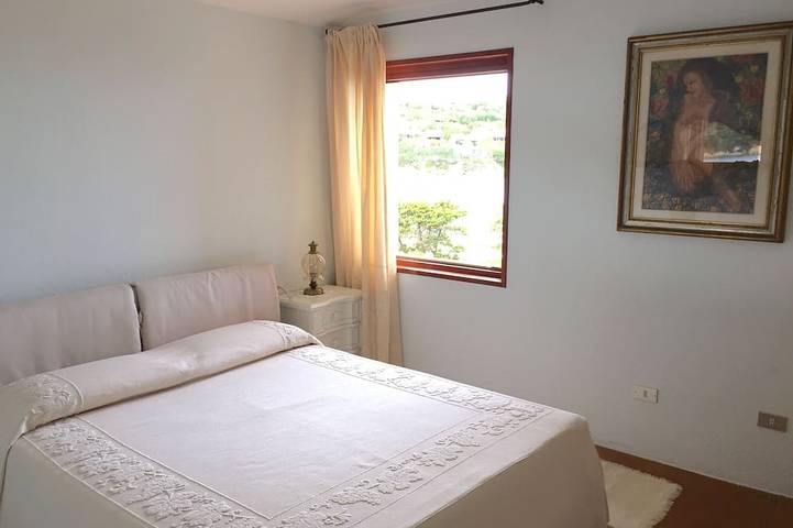 Ganze Wohnung, Sea Smeralda Bonbonnière • Strandzugang • Parkplatz • AC • WiFi in Carla Granu, Arzachena