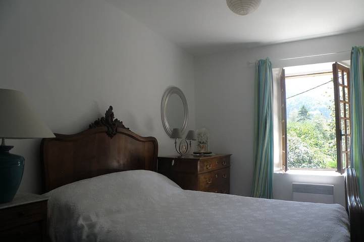 Location de vacances pour 9 personnes, avec jardin et terrasse à Saint-Joseph-de-Rivière - 2