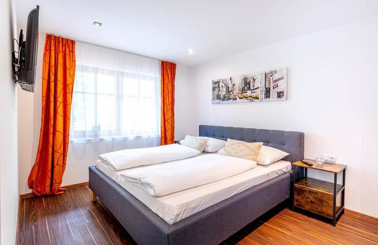 Ferienwohnung für 3 Personen, mit Ausblick und Garten sowie Seeblick am Traunsee - 4