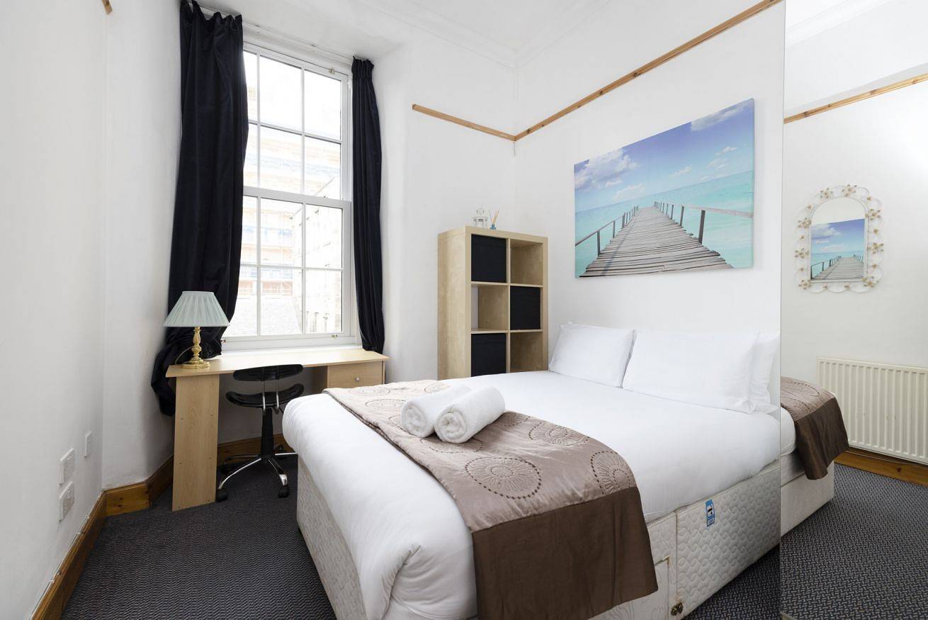 Entire apartment, Spacious Apartment in the Old Town in Edinburgh, Edinburgh and Lothian