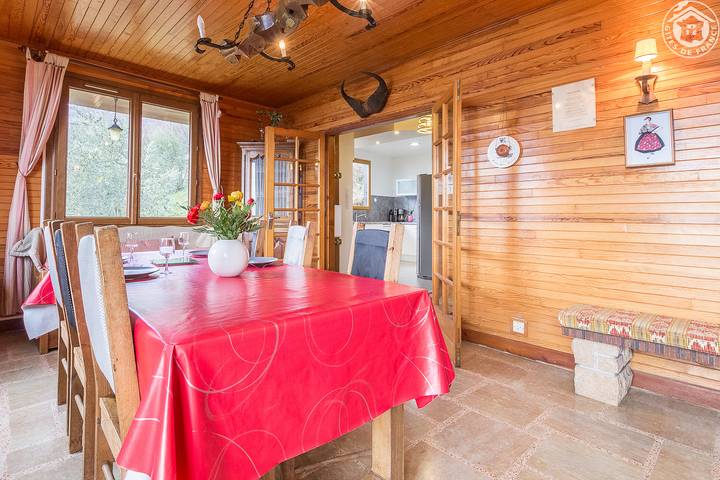 Gîte pour 6 personnes, avec terrasse à Brison-Saint-Innocent - 4