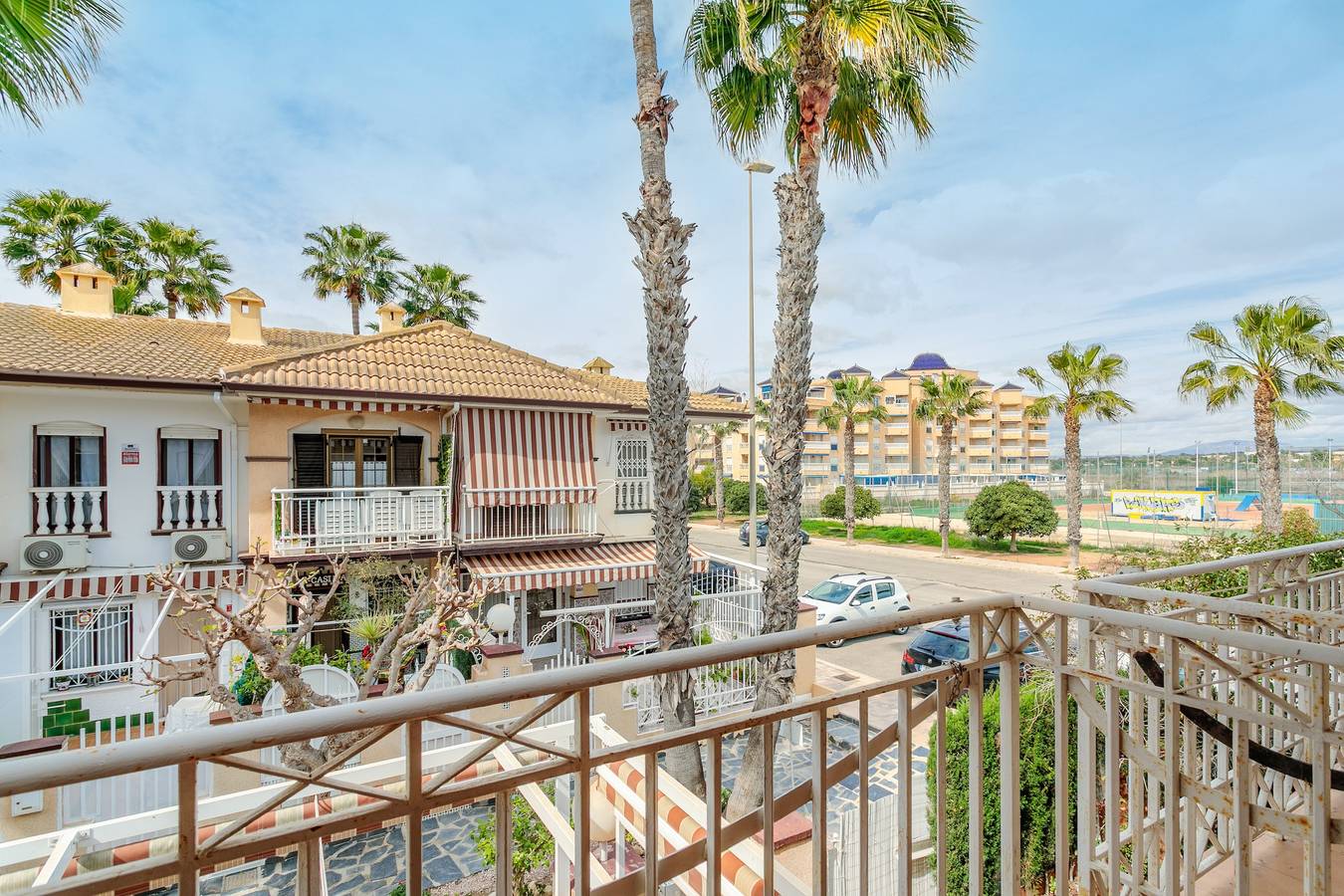 Bungalow 'Casa De Verónica' con terraza privada, Wi-Fi y aire acondicionado in Santa Pola, Costa Blanca