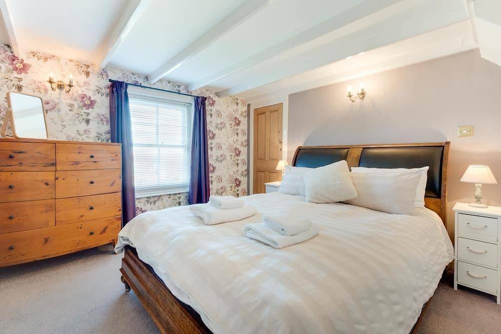 3 Bed in Robin Hoods Bay (oc-r024) in Robin Hood's Bay, North York Moors National Park