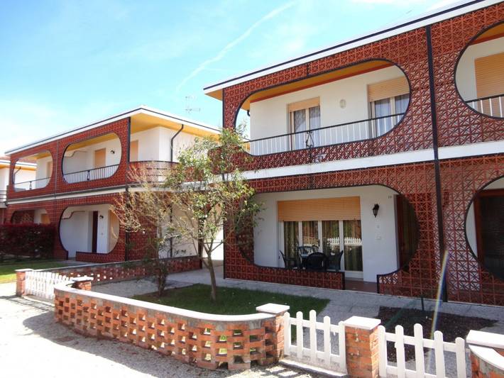 Ruhiges Haus mit Pool und Terrasse in Porto Santa Margherita, Caorle