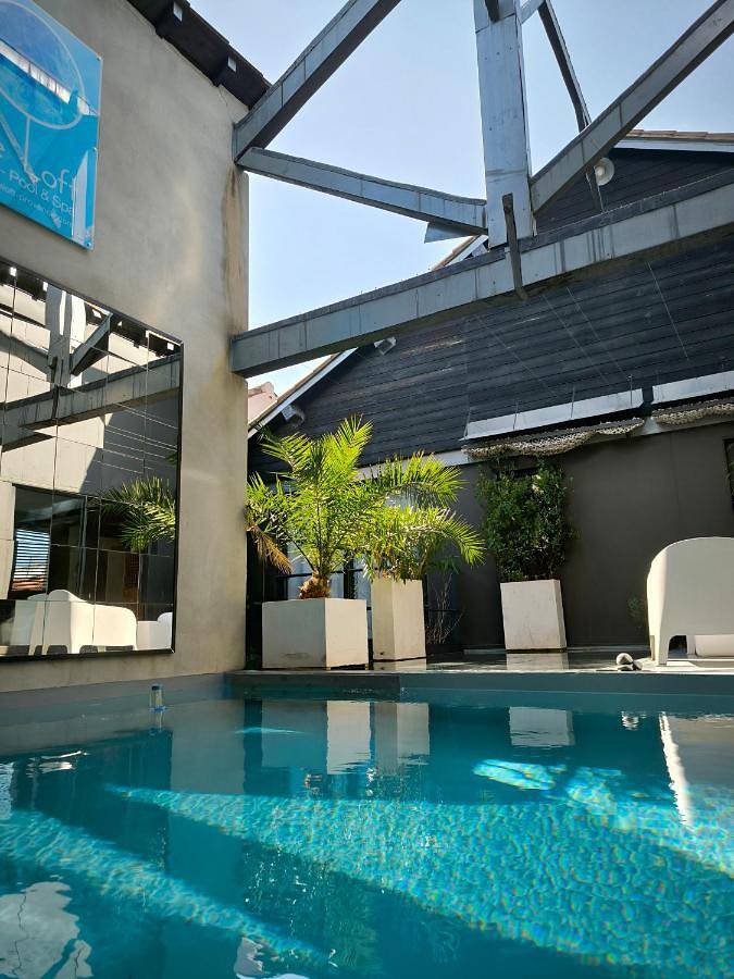 Chambre d’hôte pour 2 personnes, avec terrasse et jacuzzi ainsi que piscine et sauna à Avignon - 2