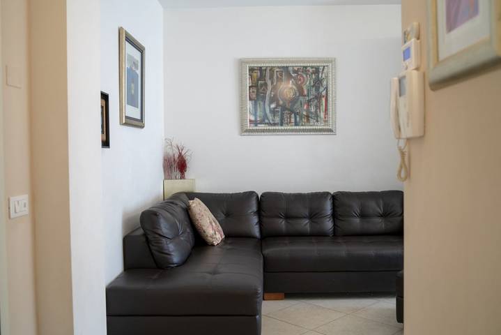 Ganze Wohnung, Ferienwohnung für 3 Personen mit Balkon/Terrasse in Rimini, Rimini Provinz