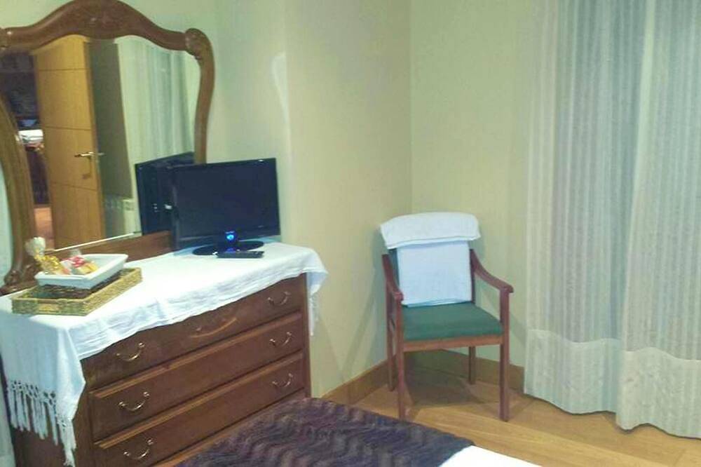 Homerez - Casa elegante en Pontevedra + piscina privada in La Lama, Provincia de Pontevedra