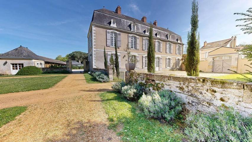 Chambre d’hôte pour 2 personnes, avec piscine et jardin ainsi que sauna et jacuzzi à La Flèche - 4