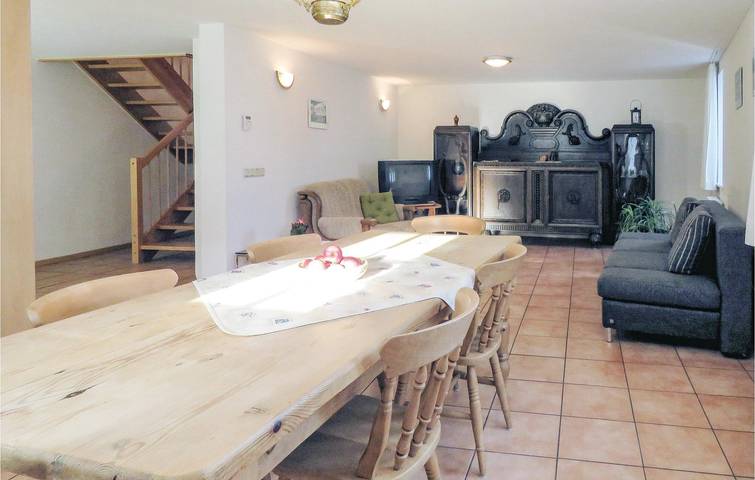 Gemütliches Appartement mit Fußbodenheizung, Parkplatz und Nähe zu allen Annehmlichkeiten in Hachenburg, Westerwald