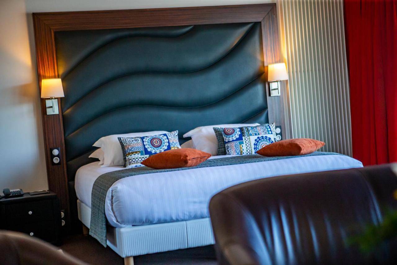 Superior Double Room with Sea View in Fécamp, Région du Havre