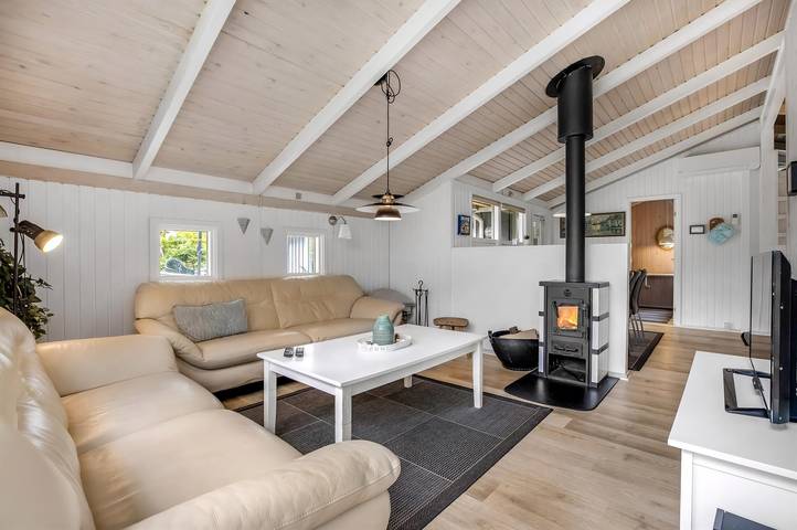 Ferienhaus für 10 Personen, mit Terrasse und Whirlpool sowie Sauna, mit Haustier in Bratten - 3