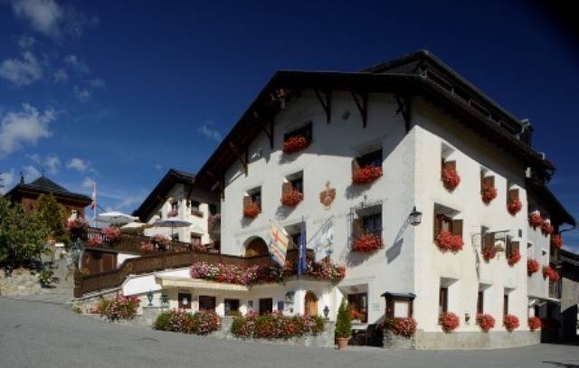 Schlosshotel Chastè - Einzelzimmer Superior in Tarasp, Unterengadin