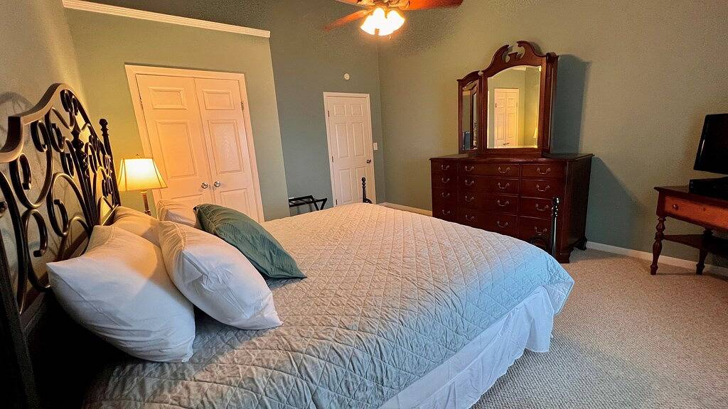 Luxury Waterfront Lodge In Toledo Bend Lake in Toledo Bend Reservoir